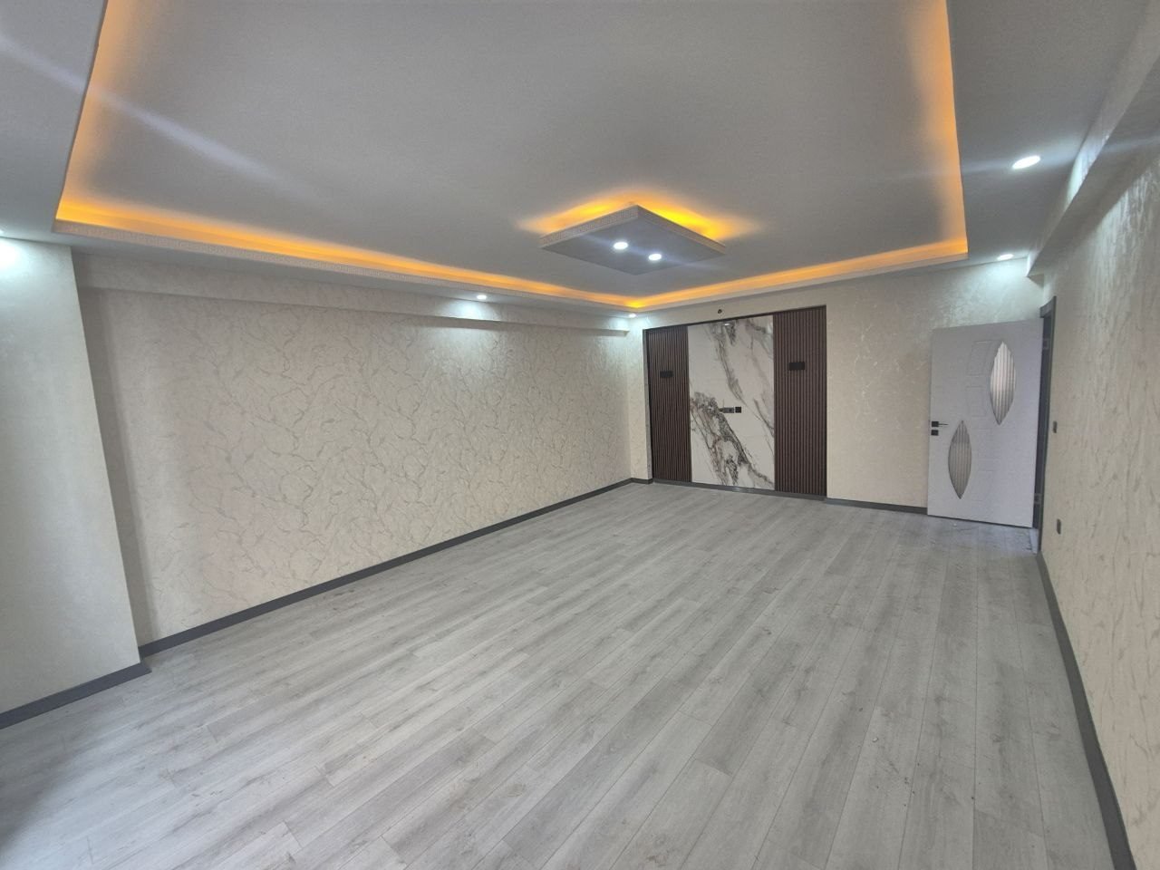 CUMHURİYET CADDESİNDE 3+1 ULTRA LÜKS DAİRE